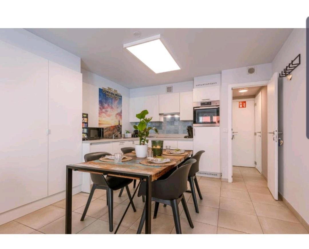 Premium Apartment *